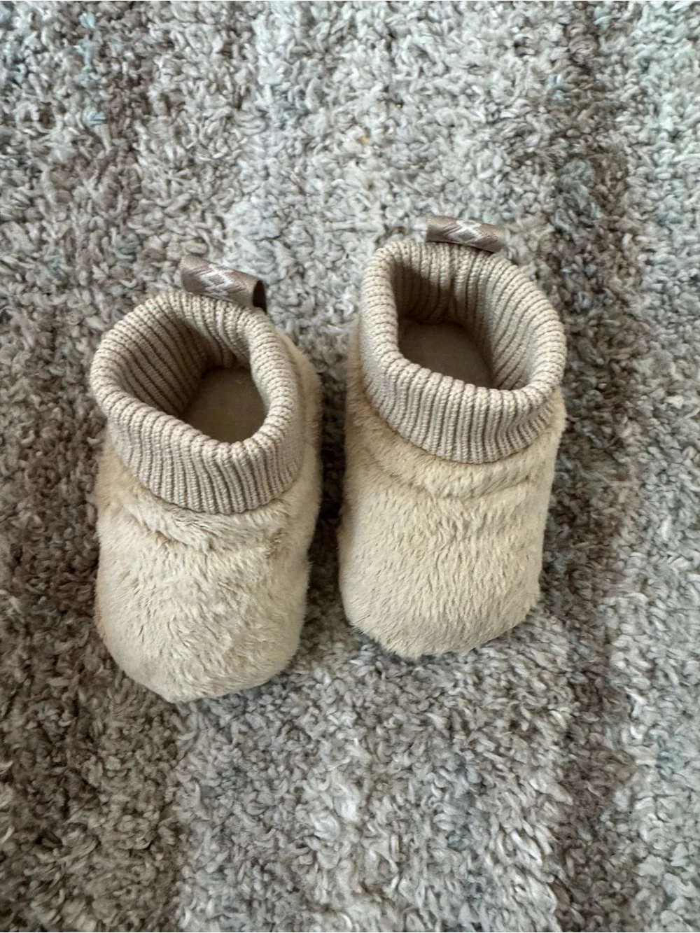 Cozy Ugg Plush Baby Slippers - Beige